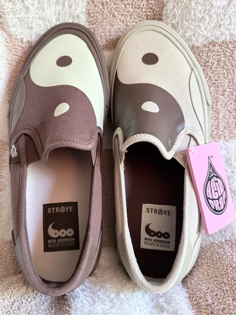 Straye Vista XR Boo Johnson One Live II Acid Drop Brown Yin Yang Slip-Ons [NWT]